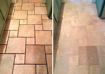 Our Tile and Grout Cleaners in Lakeview, IL, Brought This Dirty Bathroom  Back to Life